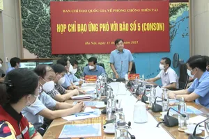 Bão số 5: Quảng Nam cấp tập di dời 95.000 dân, Huế dự trữ 200 tấn mì, gạo