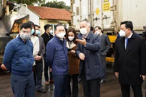 Hàng Thái Lan quá cảnh Việt Nam cũng mắc kẹt ở cửa khẩu