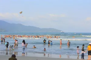 Dự báo thời tiết ba miền dịp nghỉ lễ 30-4 và 1-5