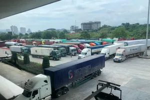 Trung Quốc tạm dừng thông quan qua cửa khẩu Kim Thành 