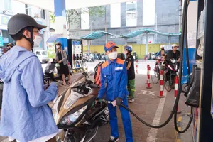 Chiều 12-9, giá xăng giảm về mức thấp nhất từ đầu năm