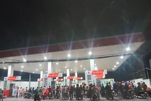 Tổng cục Quản lý thị trường ra văn bản hỏa tốc giám sát các cửa hàng xăng dầu