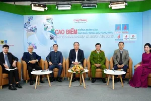 Hàng giả len lỏi khắp nơi, từ thành phố đến nơi hẻo lánh