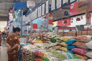 Hoả tốc đề nghị doanh nghiệp không ồ ạt mua gom lúa gạo