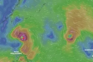 Xuất hiện bão đôi, đường đi của bão SAOLA khó lường