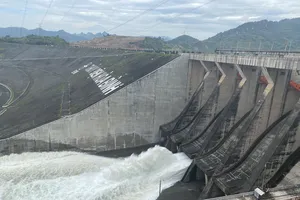 Các hồ thuỷ điện Sơn La, Hoà Bình, Tuyên Quang xả lũ, 14 tỉnh thành ảnh hưởng
