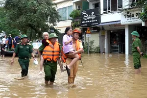 Tin lũ đặc biệt: Lũ trên sông Thao tại Yên Bái, Lào Cai vượt mức lịch sử năm 1968 gần 1m