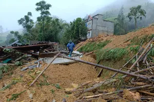 Đau thương: Số người chết, mất tích do bão số 3 và mưa lũ lên tới 201 người