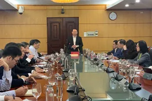 Giá gạo giảm liên tục, đề xuất quy định giá sàn xuất khẩu