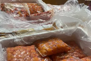 Phát hiện hơn 7 tấn trứng non, nầm heo không rõ nguồn gốc ở Hà Nội