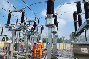 Nắng nóng gay gắt, miền Bắc tiêu thụ điện vượt đỉnh năm 2024