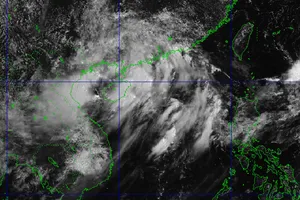 Dự báo sáng mai, áp thấp nhiệt đới đổ bộ Quảng Ninh