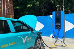 Bộ Công Thương đề xuất 2 phương án về giá bán lẻ điện để sạc xe điện