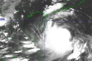 Bão số 5: Sức gió ngang Yagi, thậm chí vượt Doksuri 2017