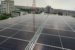 EVN đề xuất phạt nếu lắp điện mặt trời mái nhà không thông báo: Bộ Công Thương nói gì? 