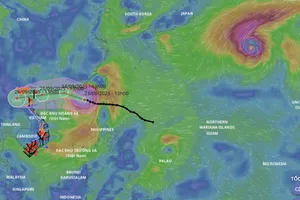 Biển Đông chuẩn bị có bão số 10, cảnh báo tình trạng 'bão chồng bão' ở miền Trung
