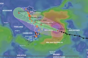 Thủ tướng chỉ đạo tập trung ứng phó bão số 10