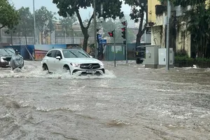 Miền Bắc mưa như trút nước, khi nào mới ngừng?