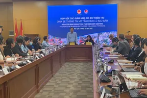 Thứ trưởng Nguyễn Hoàng Hiệp: ‘Lũ cuốn trôi mọi thứ, người dân đang rất cần sự chia sẻ’