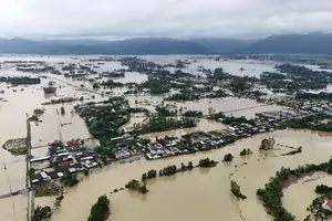 Phó Thủ tướng yêu cầu làm rõ nguyên nhân mưa lũ gây hậu quả nặng nề ở miền Trung