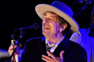 Bob Dylan cuối cùng đã nhận giải Nobel