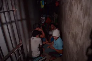 Cảnh sát Philippines xây nhà tù mật, bắt người đòi tiền