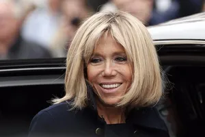 Phu nhân tổng thống Pháp được 'chính danh'