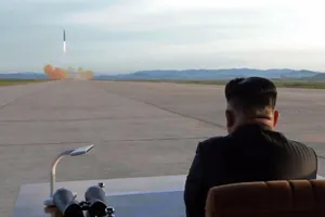 Hàn Quốc nói Triều Tiên sắp hoàn thành ICBM