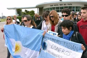 Tàu ngầm mất tích: Phát hiện vật thể lạ ở độ sâu 1000 m