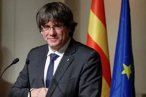 Vắng cựu thủ hiến, Catalonia hoãn bỏ phiếu