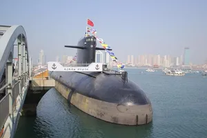 Chiêm ngưỡng tàu ngầm hạt nhân đầu tiên của Trung Quốc