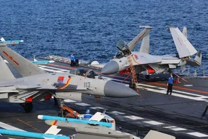 Tàu sân bay Trung Quốc tập trận sát Đài Loan