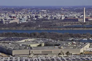 Máy bay do thám Nga bay ngang Lầu Năm Góc, Quốc hội Mỹ