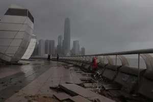 Bão Hato tràn vào Hong Kong và Macau: 12 người chết