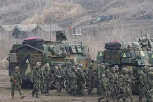 Hàn Quốc chế tên lửa xuyên phá công sự Triều Tiên