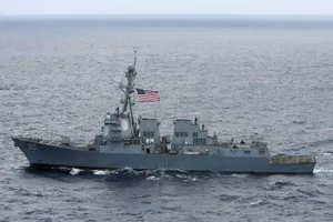 Mỹ điều tàu khu trục đến gần quần đảo Hoàng Sa