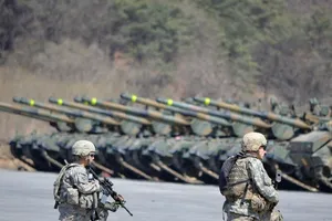 Lo Triều Tiên, Hàn Quốc hoãn tập trận chung với Mỹ