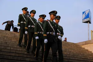 Giả câm trốn cảnh sát 12 năm, cuối cùng... câm thật