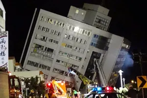 Đài Loan rung chuyển vì động đất, 200 người bị thương