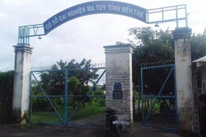 Học viên ở Ba Tri lại phá cửa, trốn trại cai nghiện