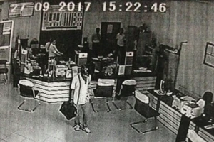 Một vụ cướp ngân hàng táo tợn ở Vĩnh Long