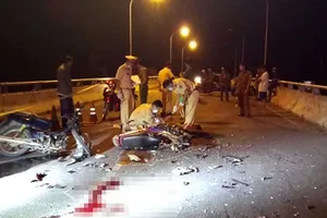 Tông xe kinh hoàng, 2 người chết, 1 người nguy kịch