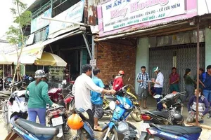 Hàng xóm kể lại bé 8 tuổi bị đánh tử vong