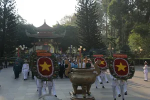 Lãnh đạo TP.HCM tri ân các anh hùng liệt sĩ