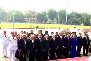 Lãnh đạo Đảng, Nhà nước vào Lăng viếng Chủ tịch Hồ Chí Minh