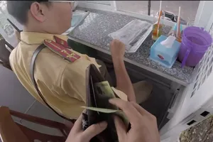 Đội CSGT Hàng Xanh lên tiếng vụ mãi lộ 200.000 đồng