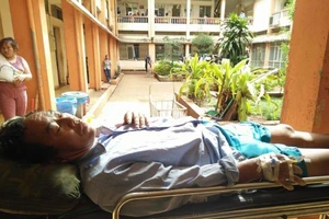 Đắk Lắk: 2 cha con bị bắn, chém trọng thương