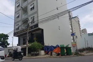 Thi thể 1 nữ du khách Trung Quốc trong khách sạn ở Đà Nẵng