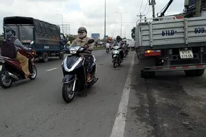 Hoảng với chạy ngược chiều trên quốc lộ 1A