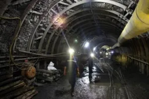 1 công nhân mỏ bị than vùi lấp, tử vong